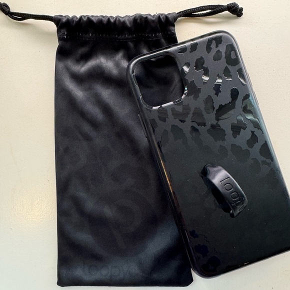 Black Leopard Loopy Case iPhone 11 Pro Max - Picture 1 of 4